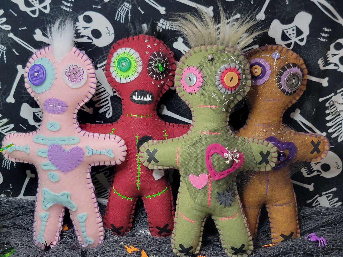 Button-Eyed Stitchlings… On the Creepy Side