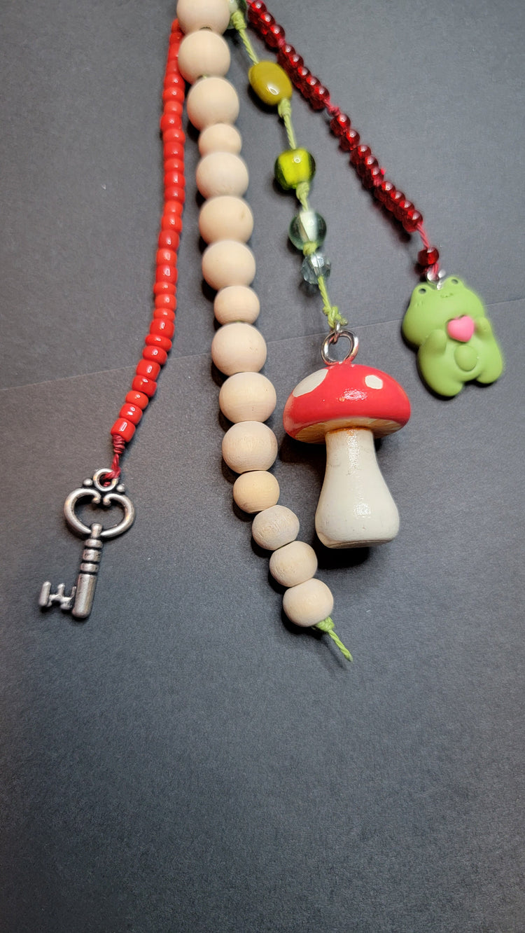 Keychains & Bag Charms 🗝️🍄