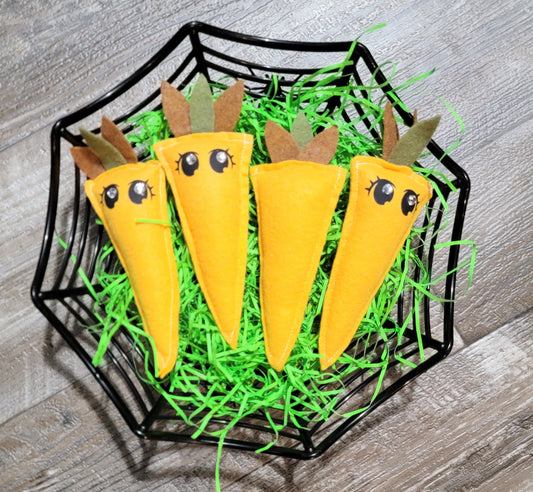 Cute Autumn Carrot Creature – Handmade Felt Easter Plush or Keychain - made to order