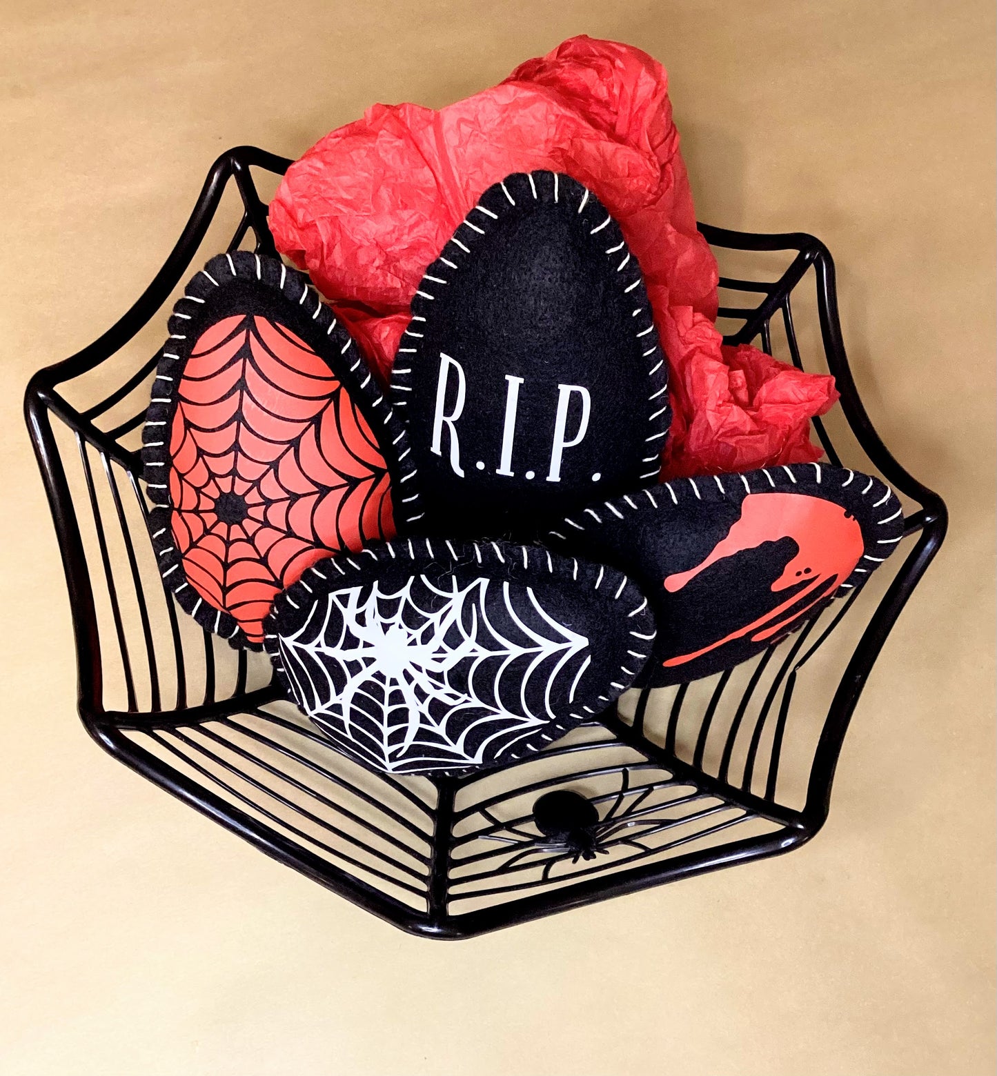Creepy Easter Egg Set of 4 – R.I.P. Skull Eggs, Spider Web Eggs, Blood Drip Egg – Gothic Easter Decor – Halloween Easter Basket Fillers